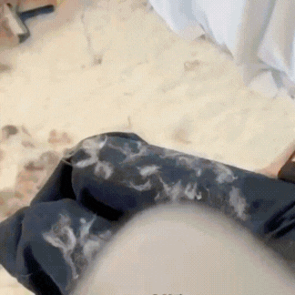 Mănusa Magică™ – Îndepărtează părul de animale de pe orice suprafată